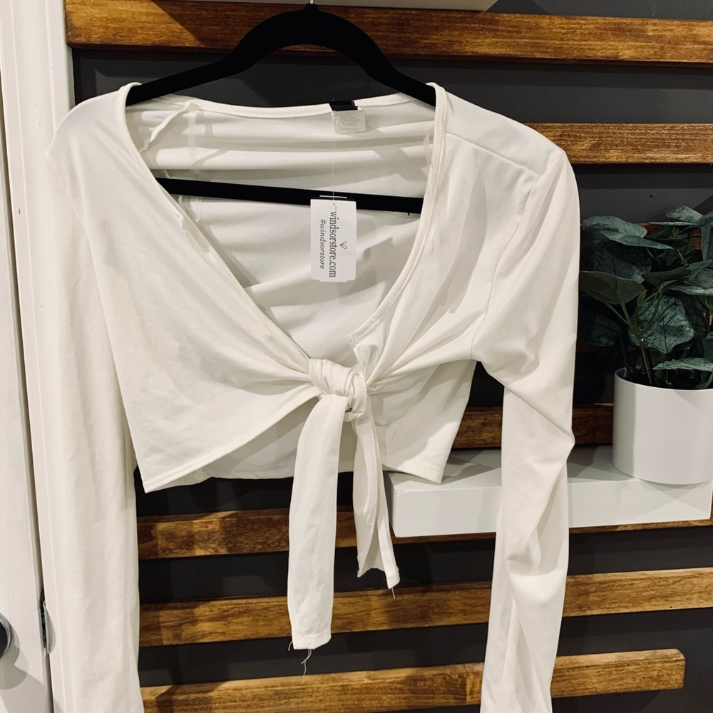 White long sleeve WINDSOR crop top
